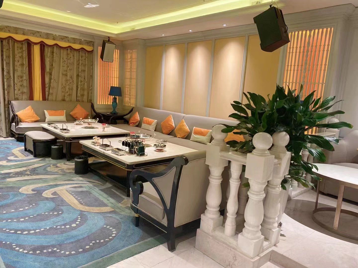 商务ktv一个小时多少钱-凌河区ktv预定